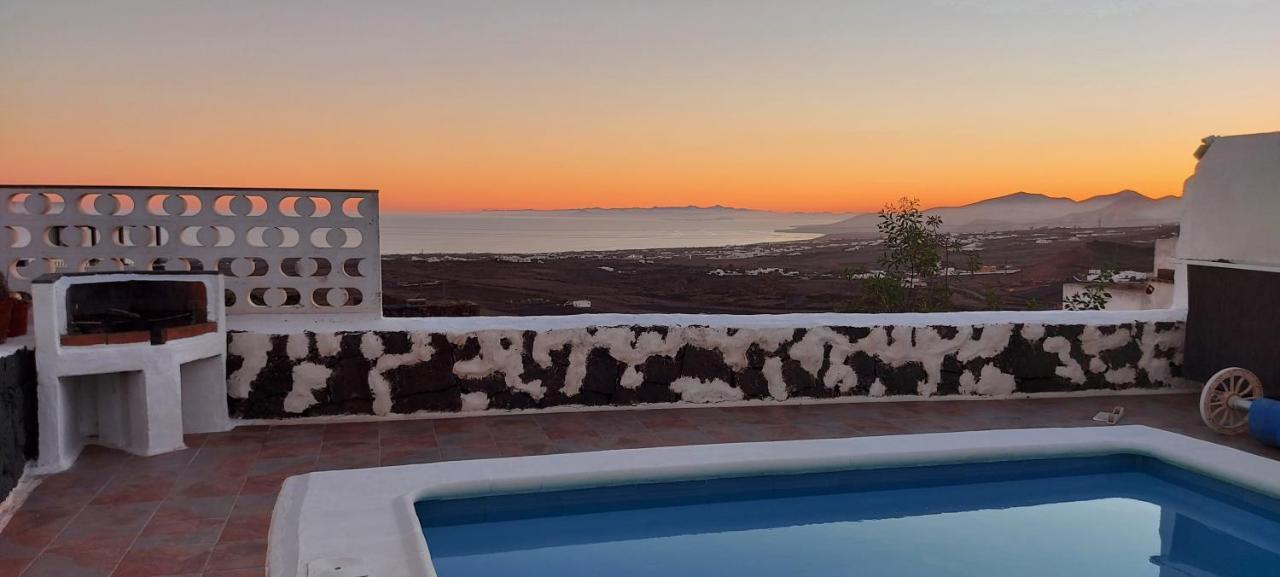 Aloelux !! - Private With Pool , Jacuzzi, Cinema, Massage ,wonderful View, Art Desing Holiday home *